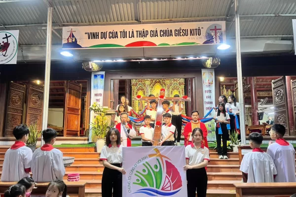 Thánh Giá: Nguồn động lực cho đời sống đức tin của người trẻ