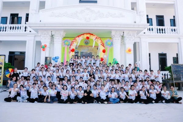 Gặp gỡ, tìm hiểu ơn gọi Mến Thánh Giá Tân Lập năm 2025: Hãy đến mà xem