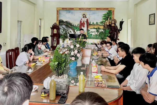 Ban Mục Vụ Giới Trẻ Giáo Hạt Đông Hưng: Họp mặt và bầu Ban Điều Hành