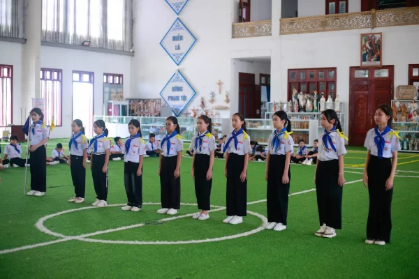 Sa mạc huấn luyện Tông đồ Đội Trưởng đầu tiên (Giô-suê 3) chính thức khai mạc