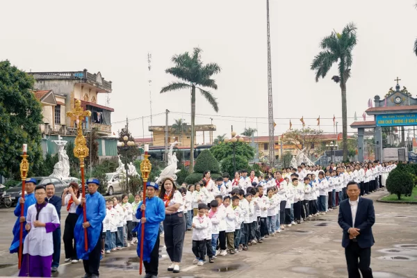 Giáo xứ Đền Thánh Cao Mại: Niềm vui ân phúc trong ngày hành hương Năm Thánh tại Giáo xứ Thân Thượng