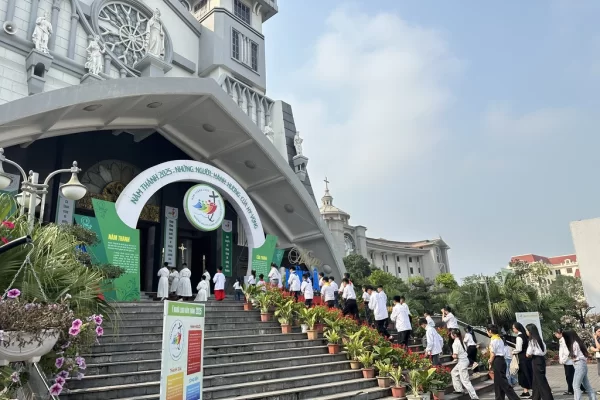 Giáo xứ Bồng Tiên: Hy vọng và mừng vui, ta cùng tiến bước về nhà Cha