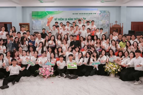 Khu Cổ Nhuế - Nhóm SVCG TB-HN: Mừng hồng ân 18 năm thành lập