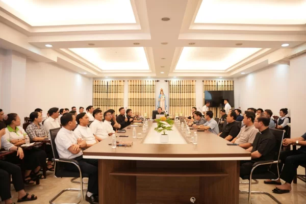 Chuẩn bị Đại Hội Giới trẻ Giáo Tỉnh Hà Nội lần thứ 21: Ban Mục vụ Giới trẻ Giáo Tỉnh Hà Nội họp tại Giáo phận Thái Bình