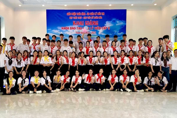 Khai giảng lớp Giáo lý viên cấp I và cấp II: Đến để cảm nhận
