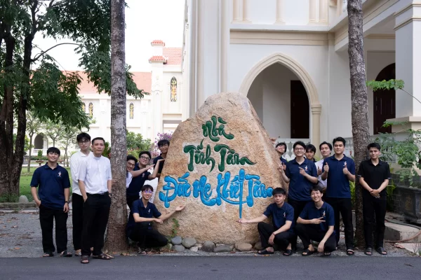 Dự tu Giáo phận Thái Bình – Miền Nam tĩnh tâm kết thúc năm học 2025-2026