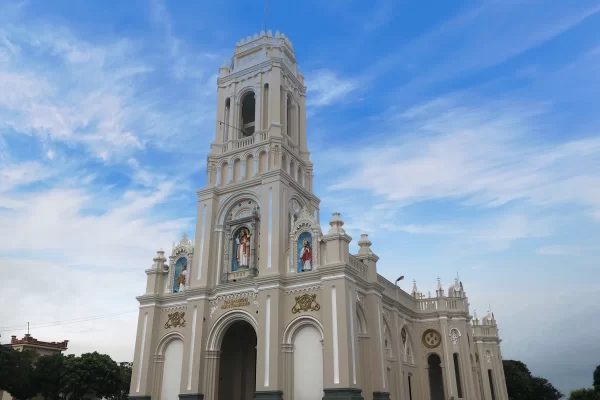 Giáo xứ Bạch Long