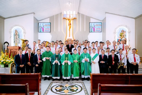 Đồng hương Giáo xứ Nguyệt Lãng tại miền Nam: Mừng kính Thánh Bổn mạng Gioakim và  Anna