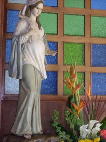 Tượng Đức Mẹ hy vọng